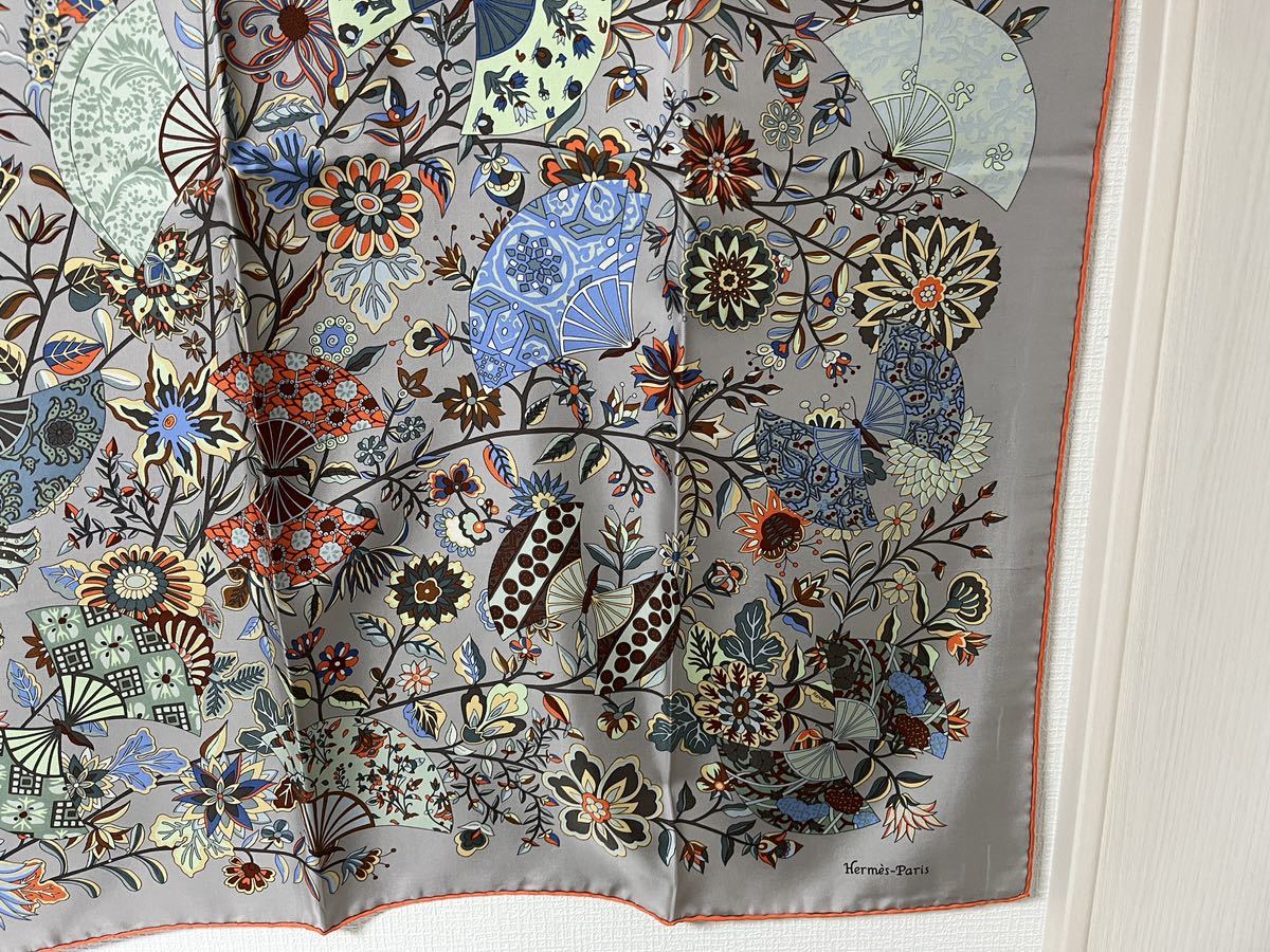 エルメス カレ90 スカーフ HERMES et FLEURS カレ 0 PLUMES シルク100 