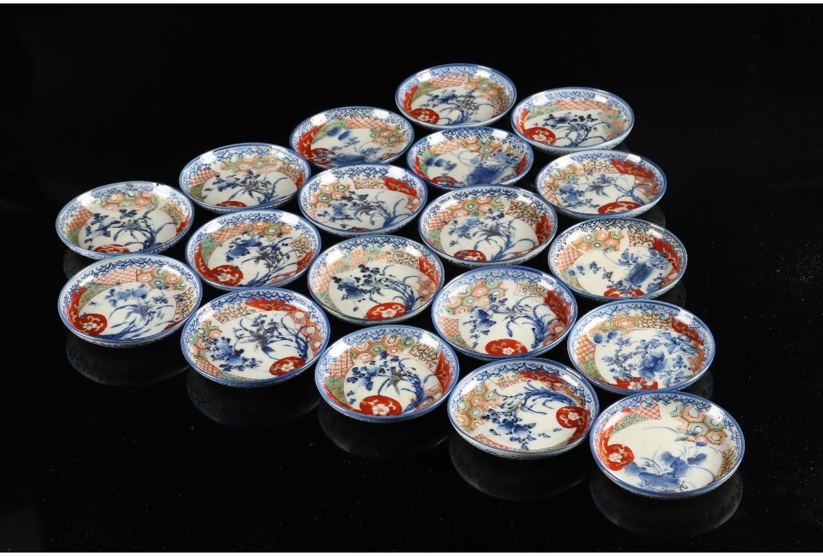 [URA]伊万里染付色絵金彩花草文小皿19客/A6/4-s3-49(検)骨董/伊万里焼/有田焼/古伊万里/小鉢/小皿/膾皿/銘々皿/向付