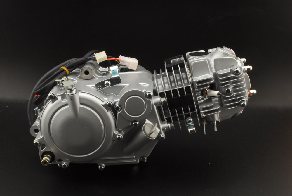 ZONGSHEN GPX125ccコンプリートエンジン ホンダと同じ半波式I05