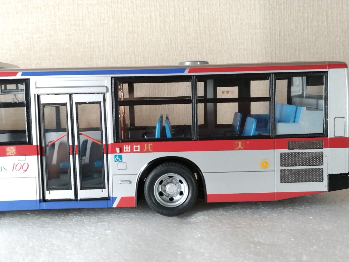 アオシマ模型 1/32東急バス(路線バス)三菱ふそうエアロスター素人組立