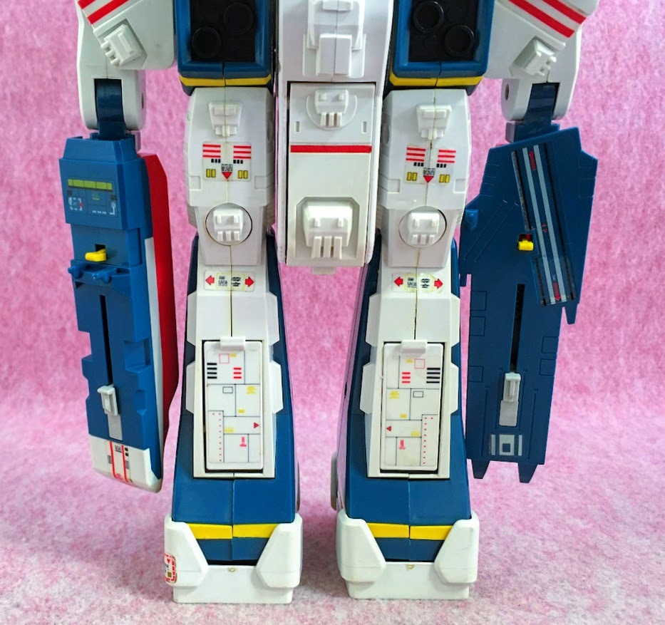 送1280円～ 1982年当時物! タカトクトイス「マクロス強攻型 戦艦型 超 
