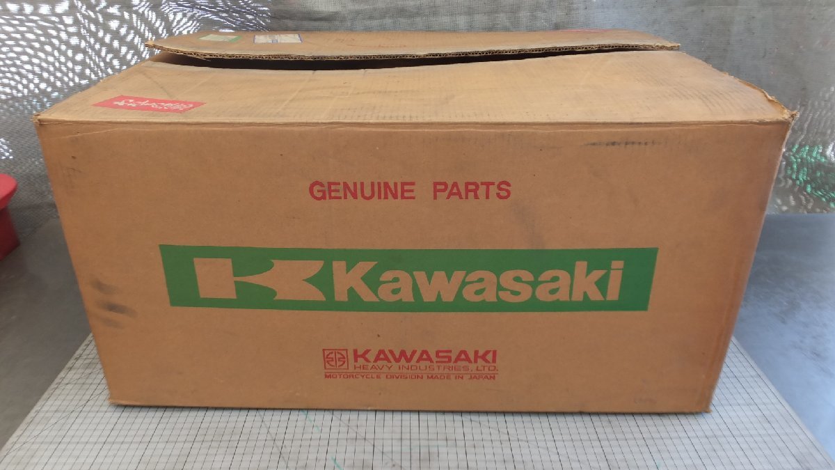 ARK ZXR750 ガソリンタンク 緑青白 NOS Kawasaki 希少 検 Ninja