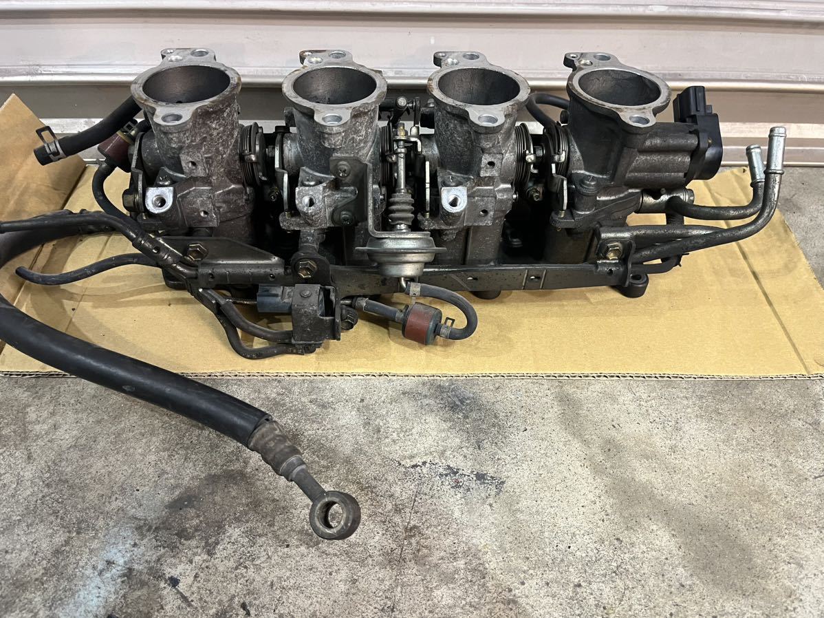 AE86流用に AE101純正 4スロ 5バルブ 4連スロットル AE111 4AG 4A-G