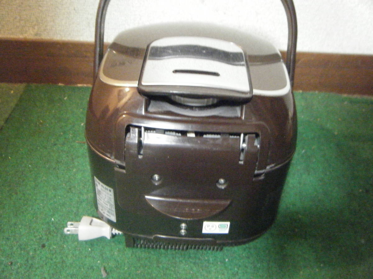 6686 象印 ZOJIRUSHI 圧力IH炊飯器 5合 極み炊き NP-ZV103BK 2022年製
