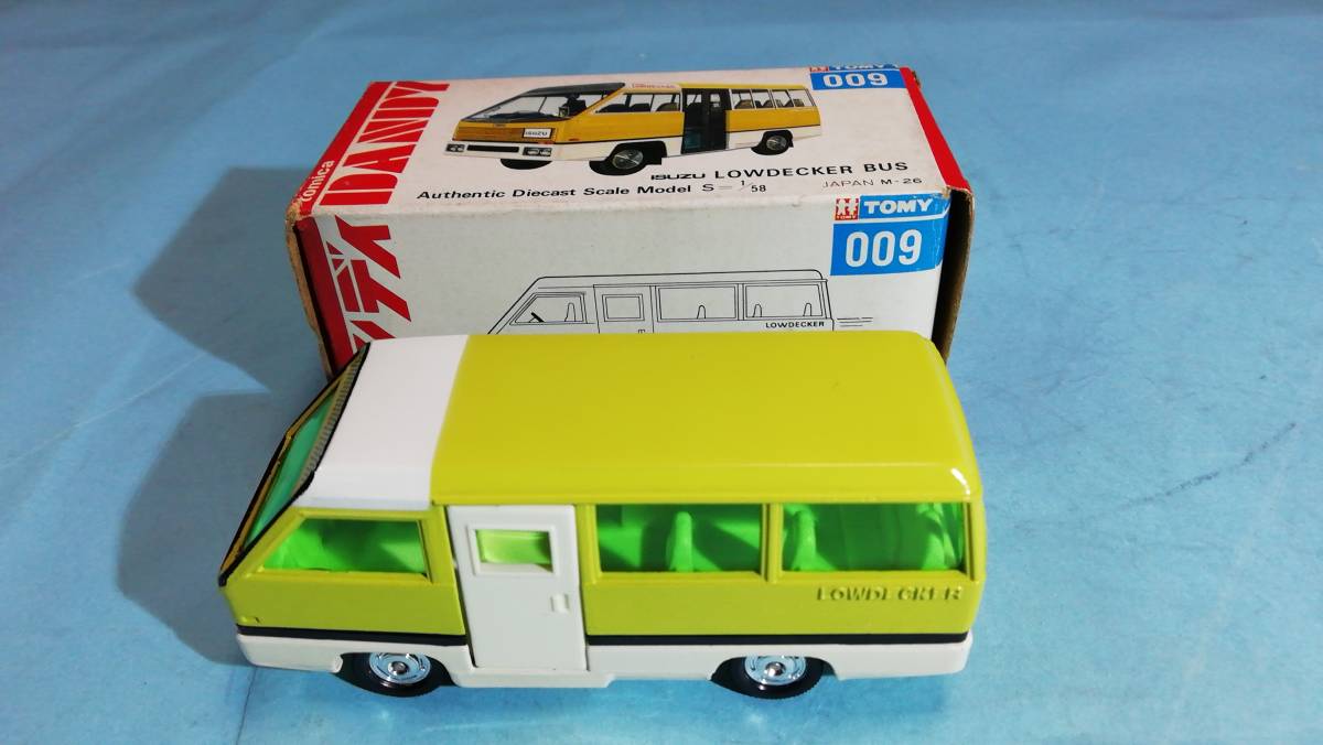 トミカダンディーISUZUローデッカーバス