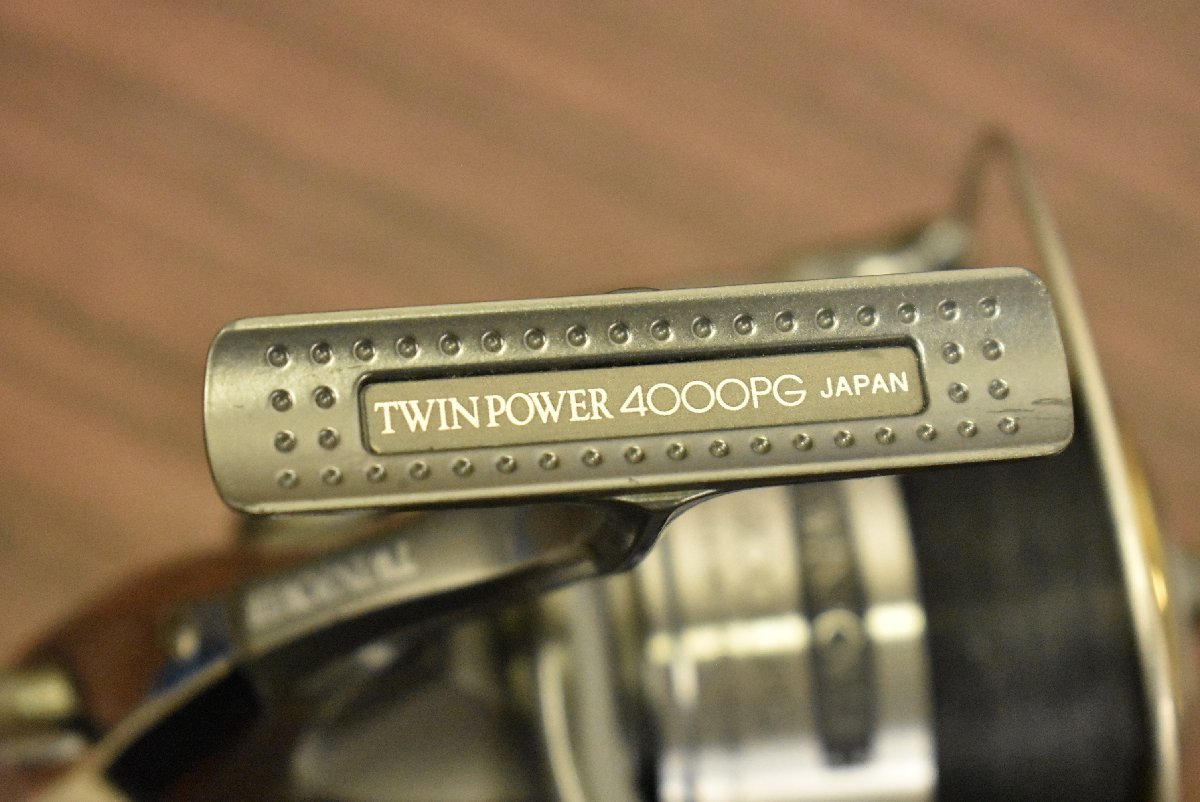 【人気モデル☆1スタ】シマノ 02 ツインパワー 4000PG SHIMANO TWINPOWER スピニングリール CKN