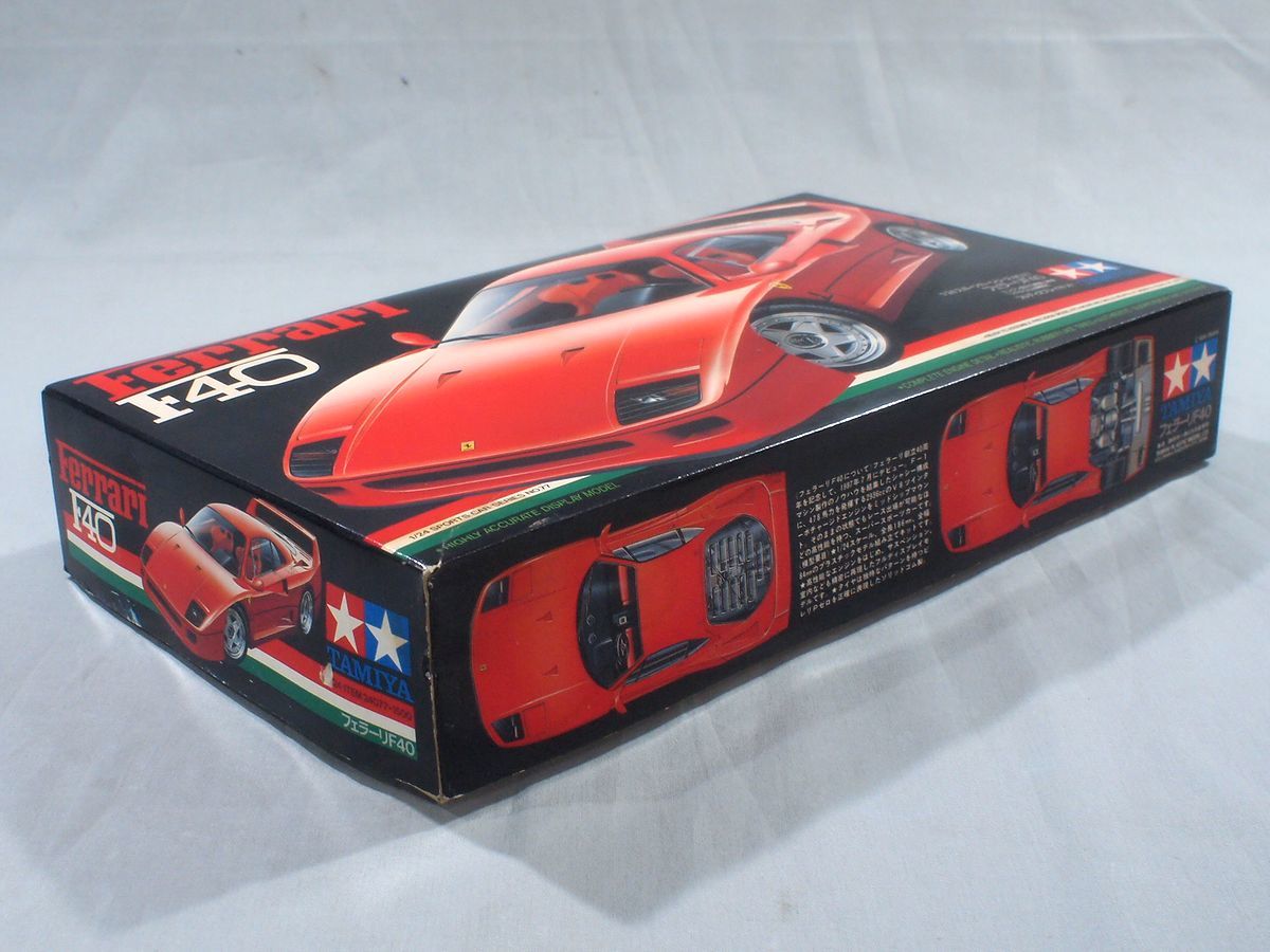 □当時物 未組立 小鹿タミヤ 1/24 フェラーリ F40 スポーツカー 旧車 
