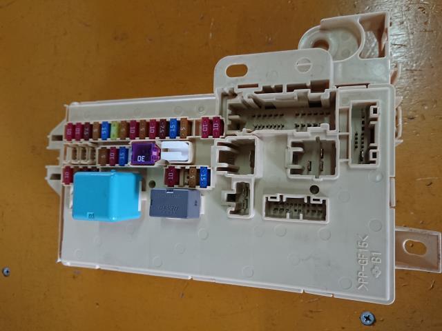 【人気，正規品】 ミライース DBA-LA300S ヒューズボックス 82600-B2480 198938