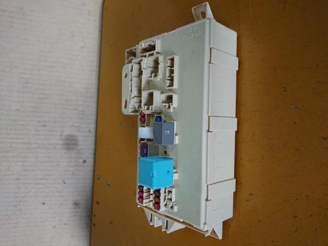 【人気，正規品】 ミライース DBA-LA300S ヒューズボックス 82600-B2480 198938