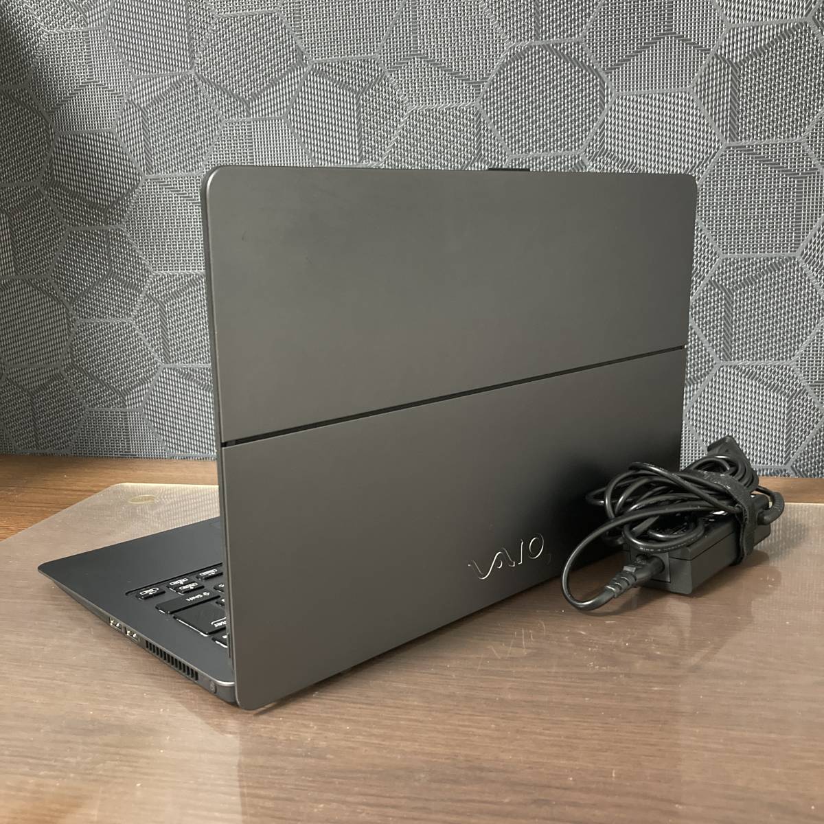複数在庫あり】フラッグシップ VAIO Z くるりんぱタブレットPC クラム