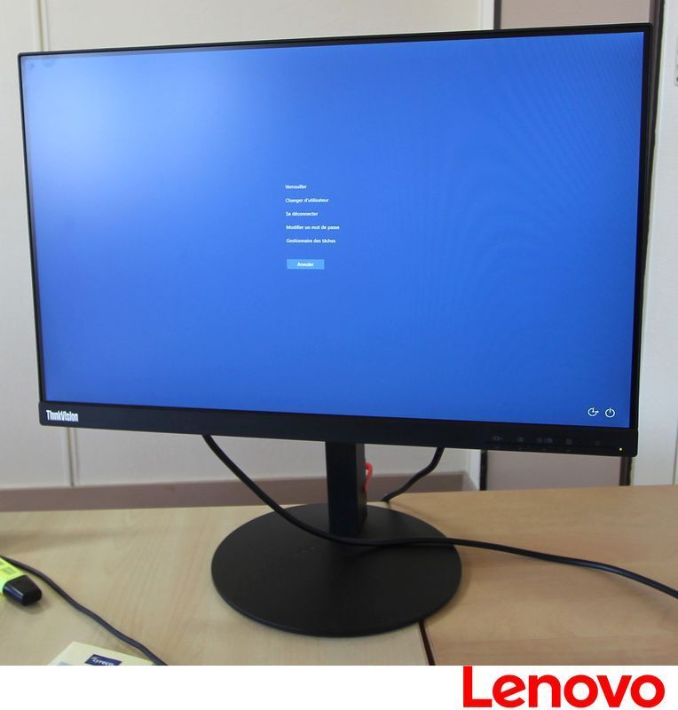 美品 Lenovo Think Vision T23d-10 23型 ディスプレイ PCモニター フル