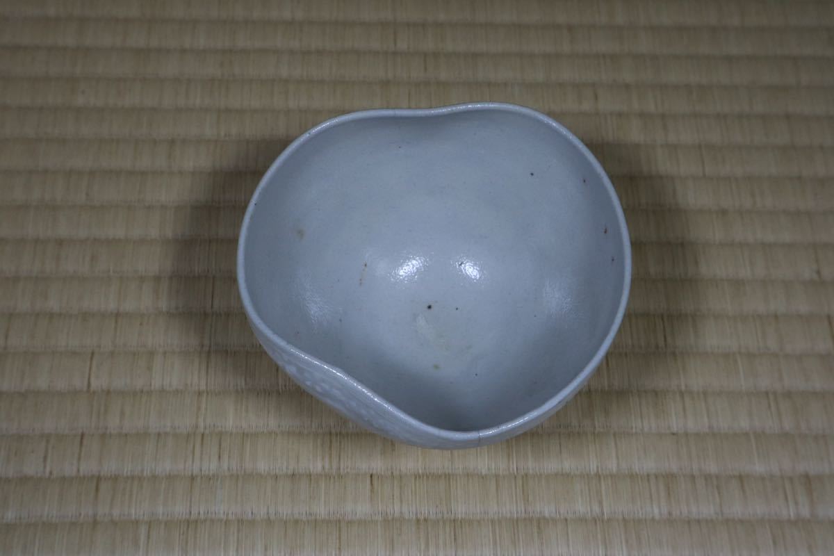 姥ヶ餅焼 赤楽 茶碗 説明文注意 姥ヶ餅焼 赤楽 茶碗 説明文注意 姥ヶ餅