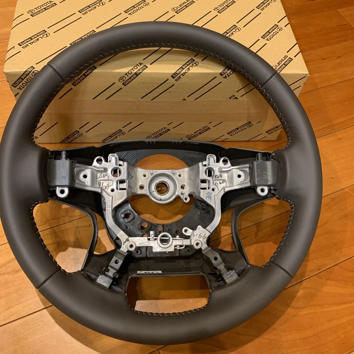 150プラド 後期 新車外し 純正ステアリング 