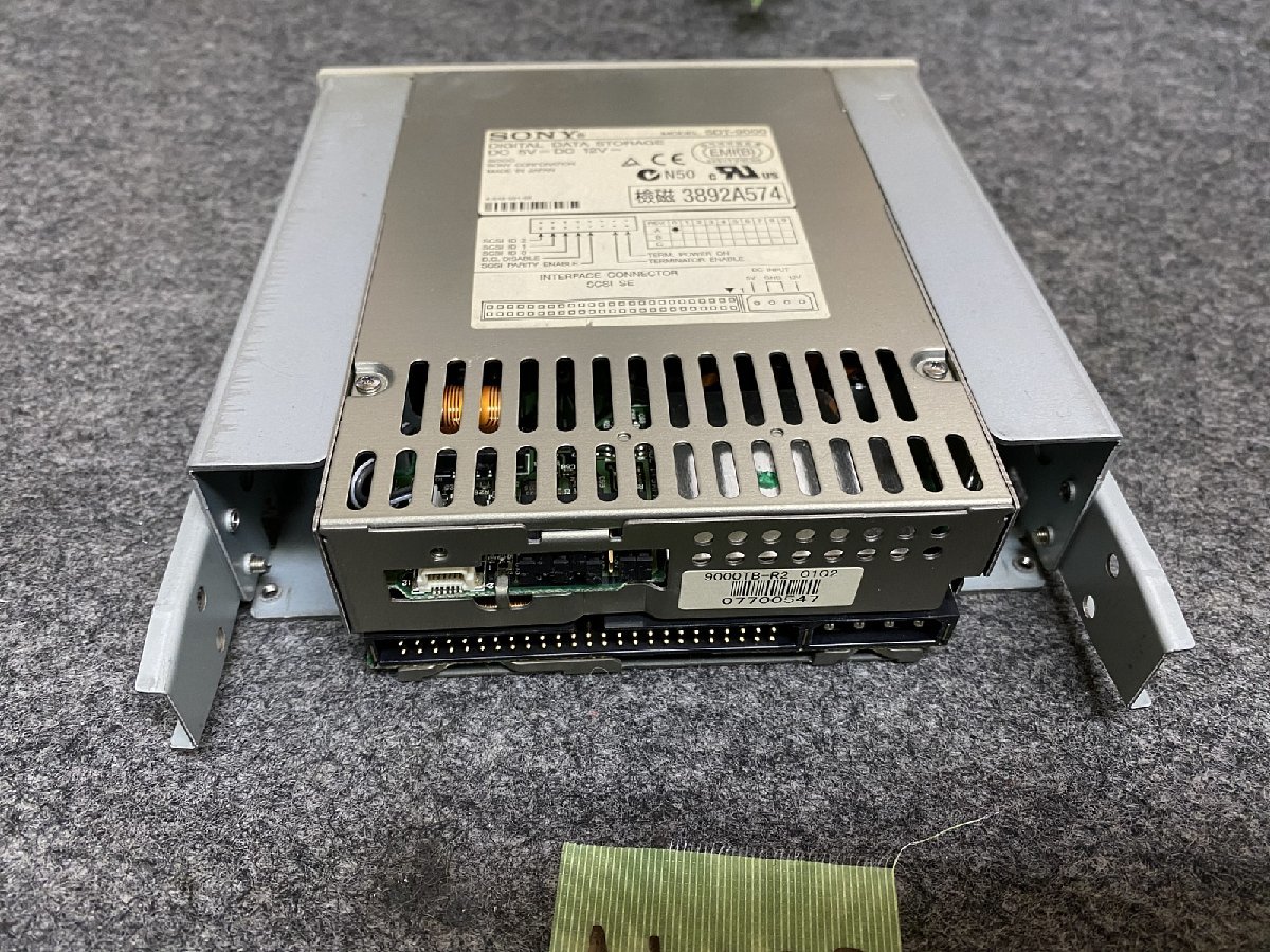 送80サイズ】SONY SDT-9000 SCSI接続 DDS3 テープドライブ ＋＋＋ご覧