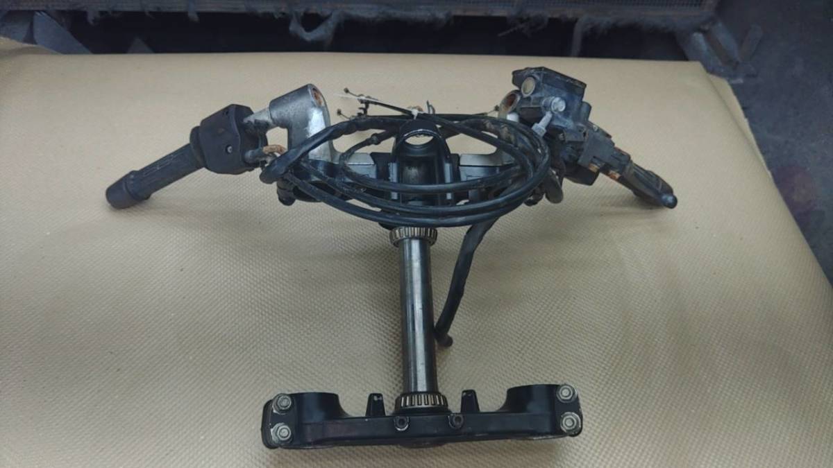 ZZR1100用？ ハンドルとステム