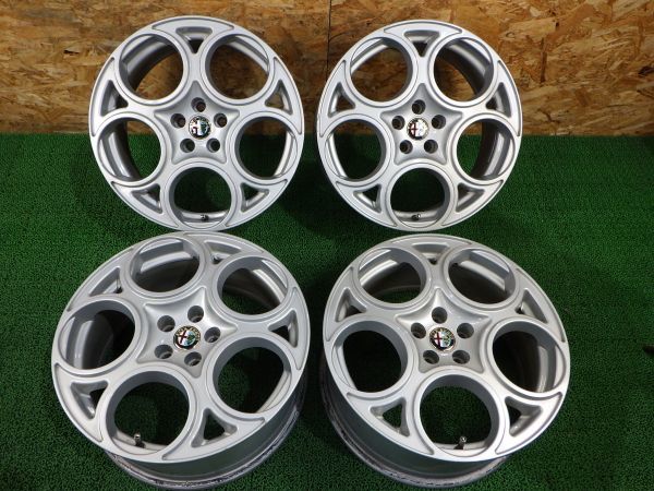 アルファロメオ 147GTA純正アルミホイール/60676373 17x7.5J 5穴 98 +35 4本SET／中古 若干の傷あり／本州四国九州4，000円/島田市手渡し可 アルファロメオ 中古タイヤ・ホイール専門店 | ALFAROMEO アルファロメオ147&frasl;156GTA純正 アルファGT