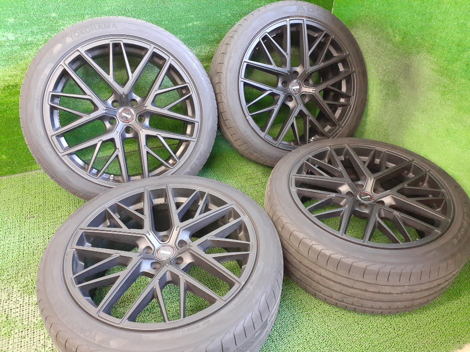 HOT，得価 momo RFX-01 22&times;10J +40 PCD120 5穴 ADVANタイヤセット 275/40R22 売切(22インチ)｜売買されたオークション情報、yahooの商品情報をアーカイブ公開 - オークファン 22インチ