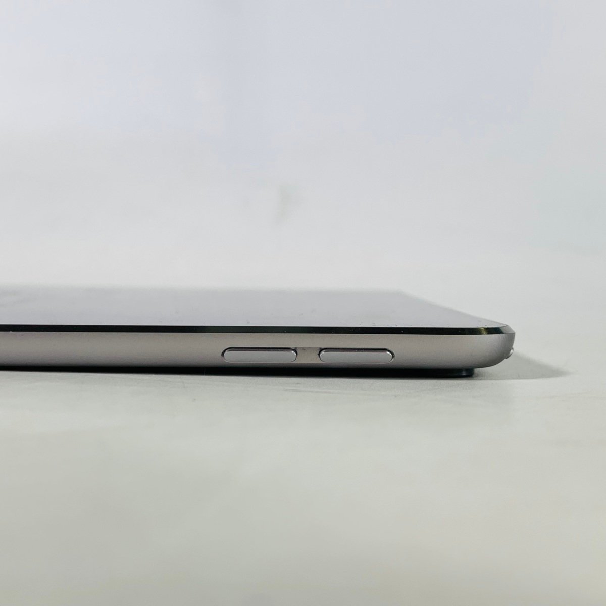 Pro iPad 10.5インチ SIMフリー Wi-Fi+Cellular 64GB Wi-Fi A1709 