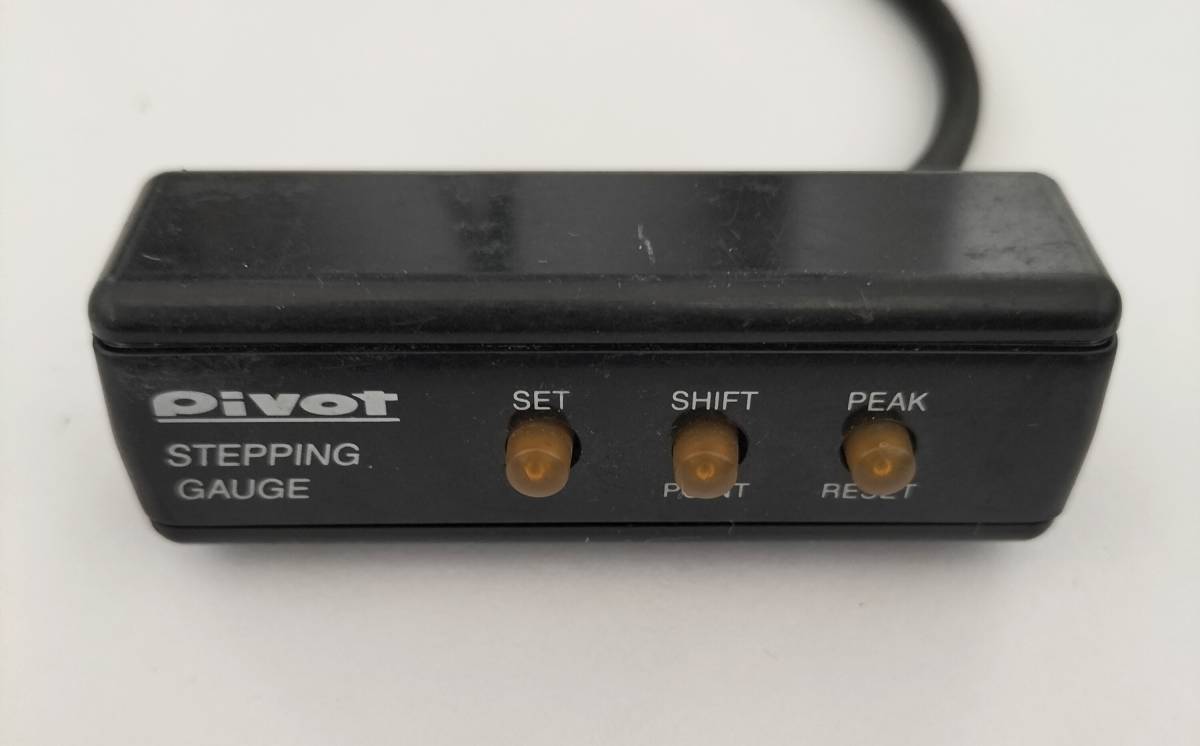 PIVOT STEPPING GAUGE タコメーター SGT-F1⁄F1G のパーツレビュー