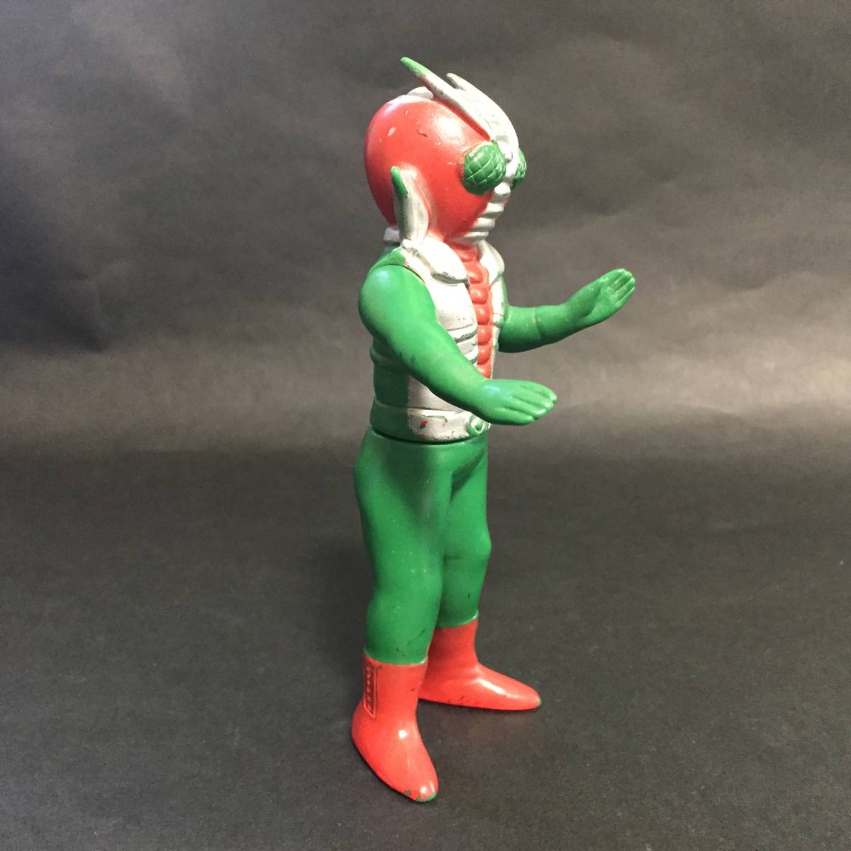 ☆希少 無版権 仮面ライダーV3 ソフビフィギュア 約15cm 宇宙怪獣 