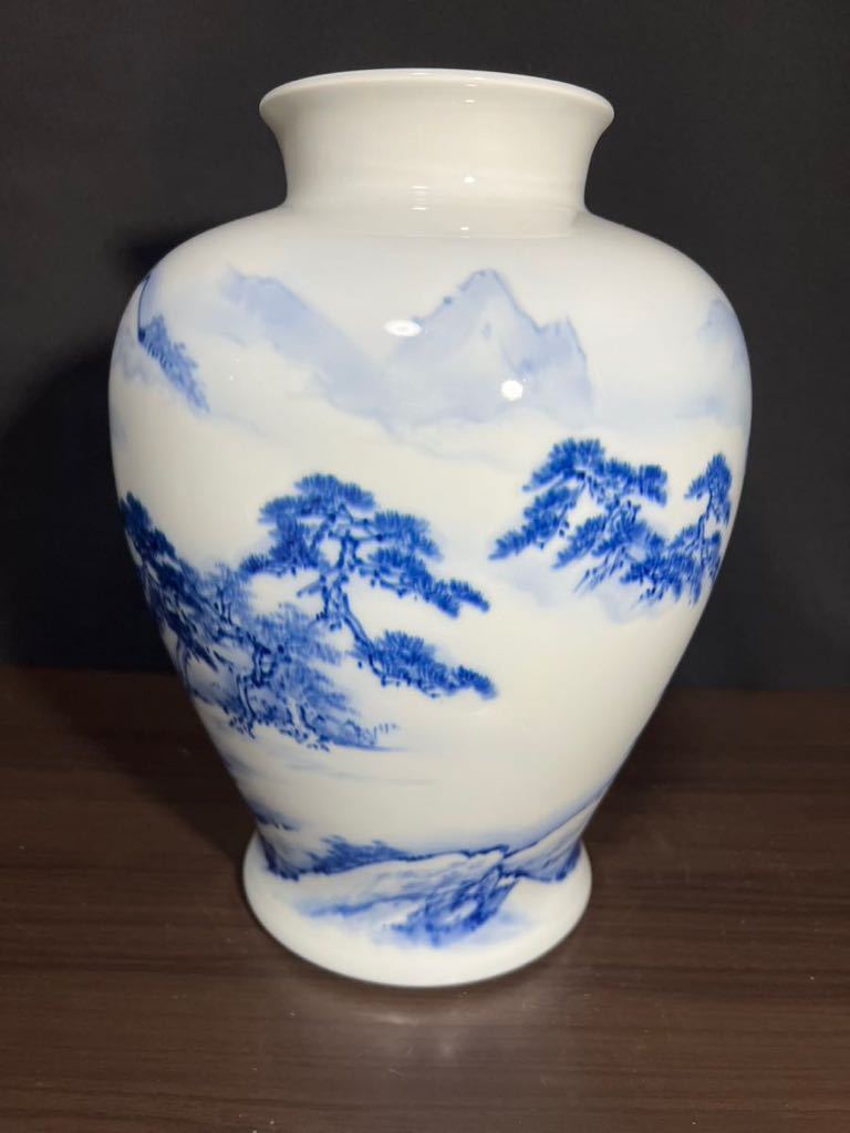 未使用保管品 宮内庁御用達 深川製 金武自然 絵付 染付 山水花瓶 宮内庁