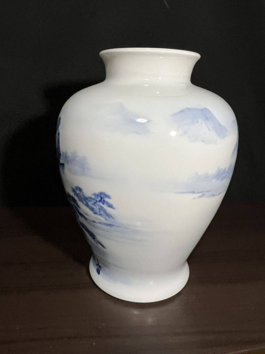 未使用保管品 宮内庁御用達 深川製 金武自然 絵付 染付 山水花瓶 宮内庁