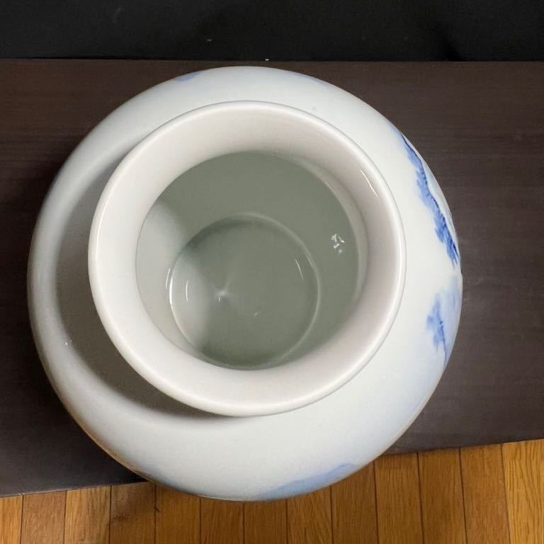 未使用保管品 宮内庁御用達 深川製 金武自然 絵付 染付 山水花瓶 宮内庁