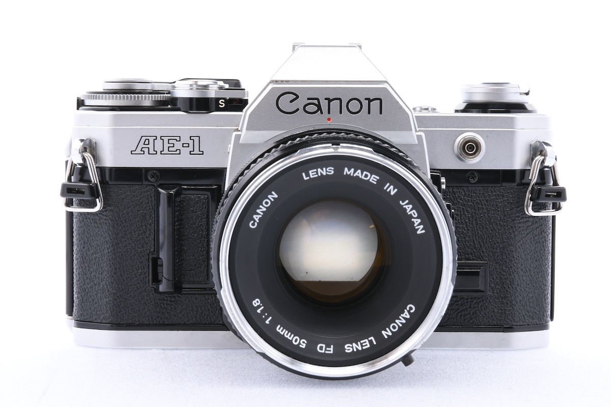CANON AE-1 シルバー + CANON LENS 50mm F1.8 キヤノン MF一眼レフ