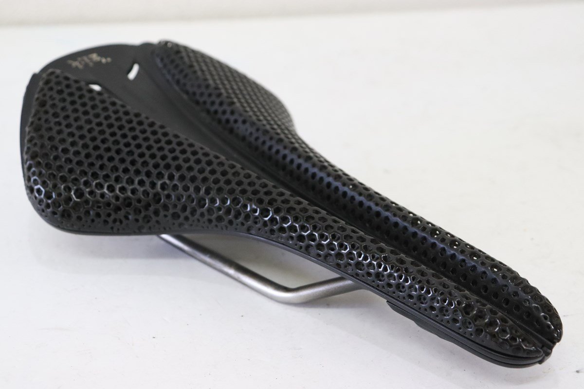 VERSUS EVO フィジーク ANTARES R3 00 ADAPTIVE サドル Antares Fizik
