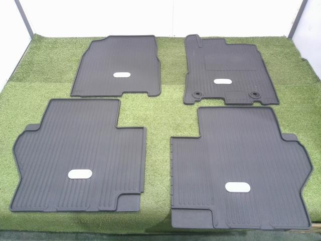ダイハツ LA800S ムーヴキャンバス 純正オプション フロアマット オールウェザーマット ラバーマット ゴムマット