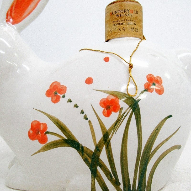 ウイスキーサントリー オールド 干支ボトル 卯歳 陶器 700ml