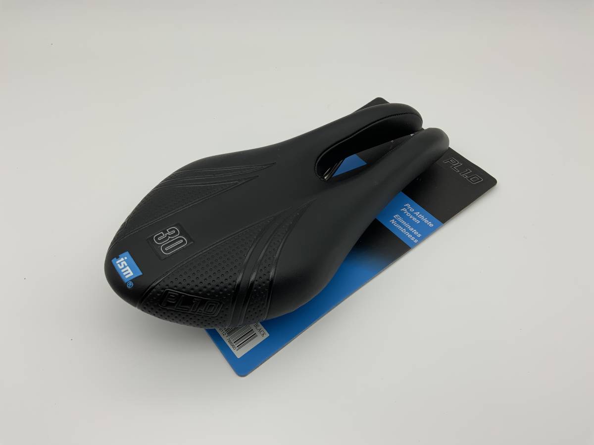 痛くない！】ISM アイエスエム PL1.0 黒 サドル ロング トライアスロン 
