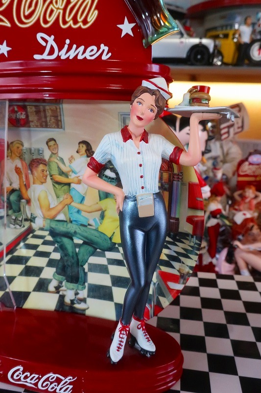 超レア☆限定生産☆コカコーラ アメリカンダイナーウェートレス 50s