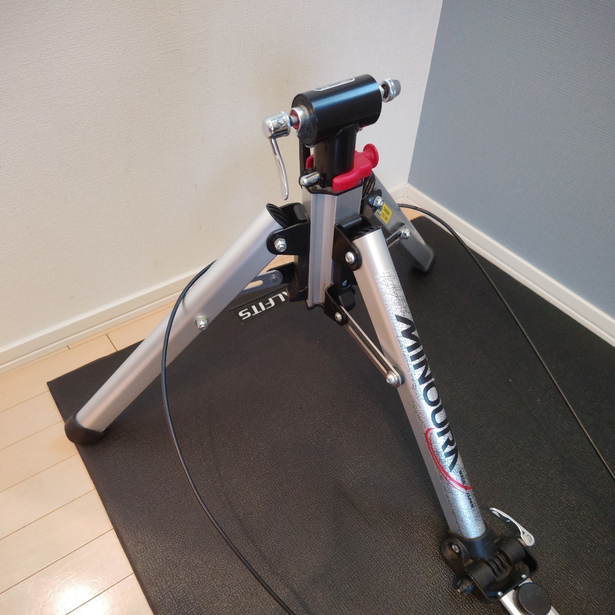 美品】ミノウラ FG-542 ハイブリッドローラー、RIDE OASISマット 美品