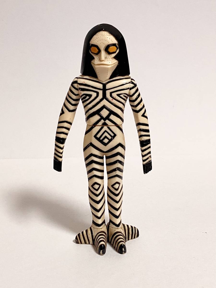 パワードモンスターシリーズ バンダイ ウルトラマンパワード ソフビ