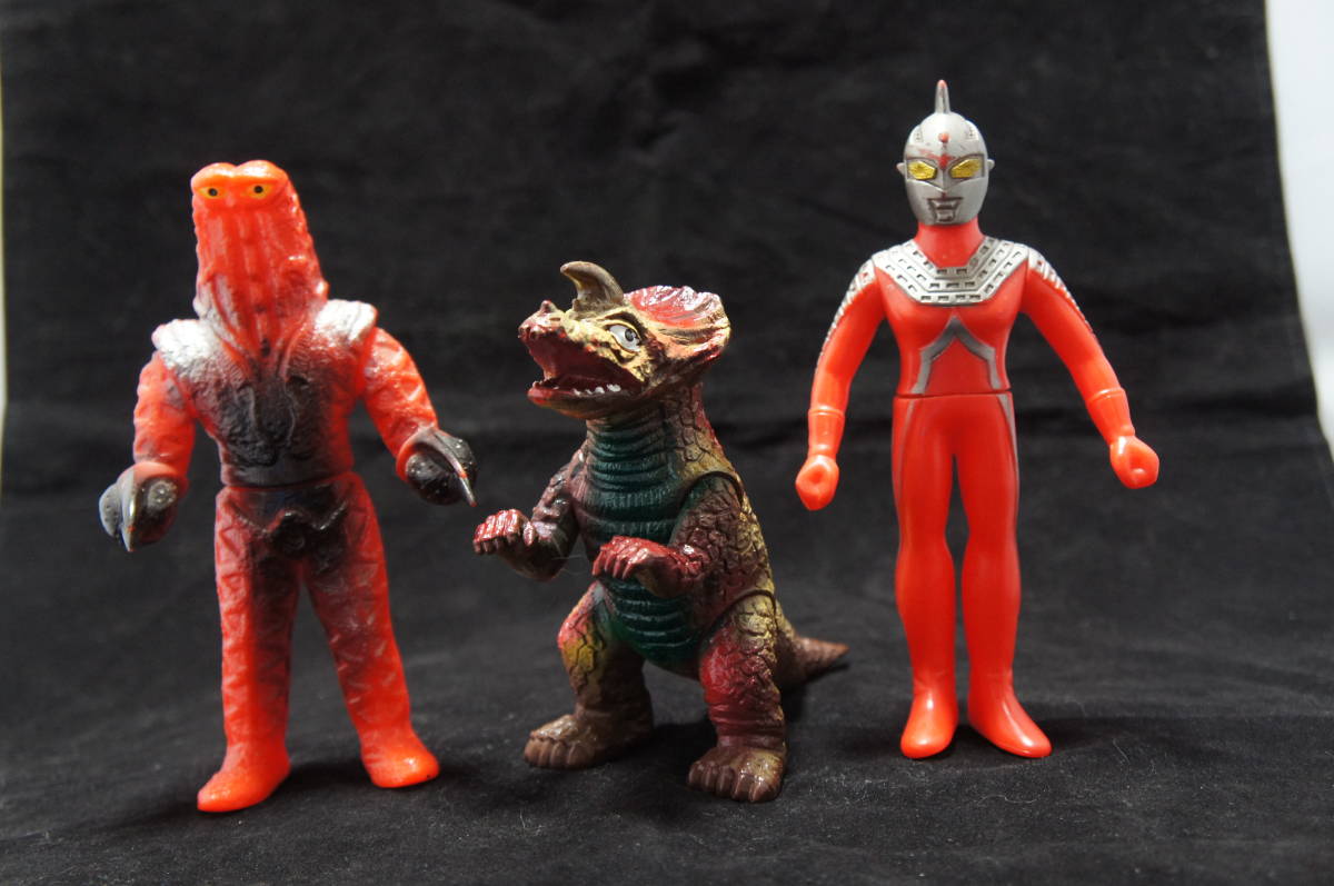 ポピー キングザウルスシリーズ ジャンク品3点 ウルトラセブン ゴドラ 