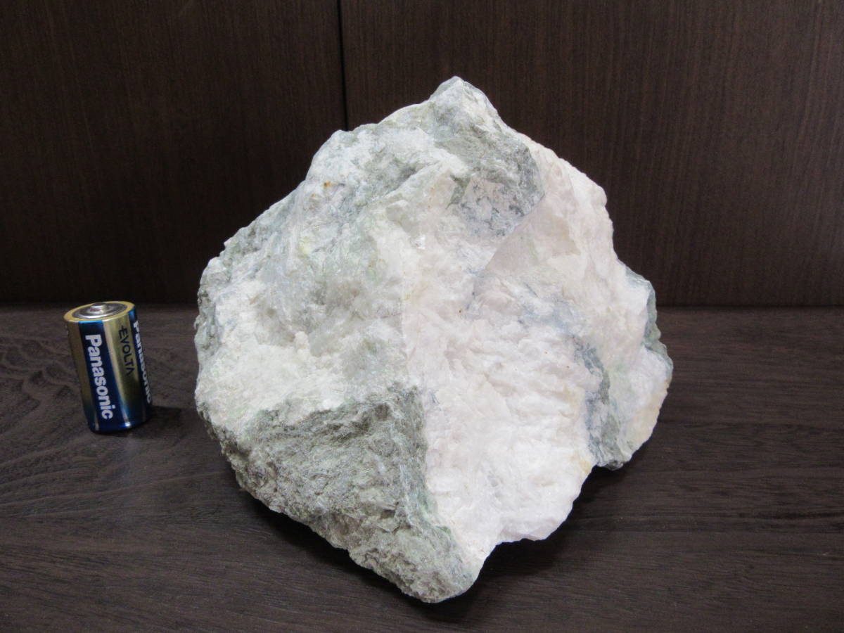 原石 翡翠 鑑賞石 自然石 ヒスイ 誕生石 高透過・緑 104g 翡翠原石 