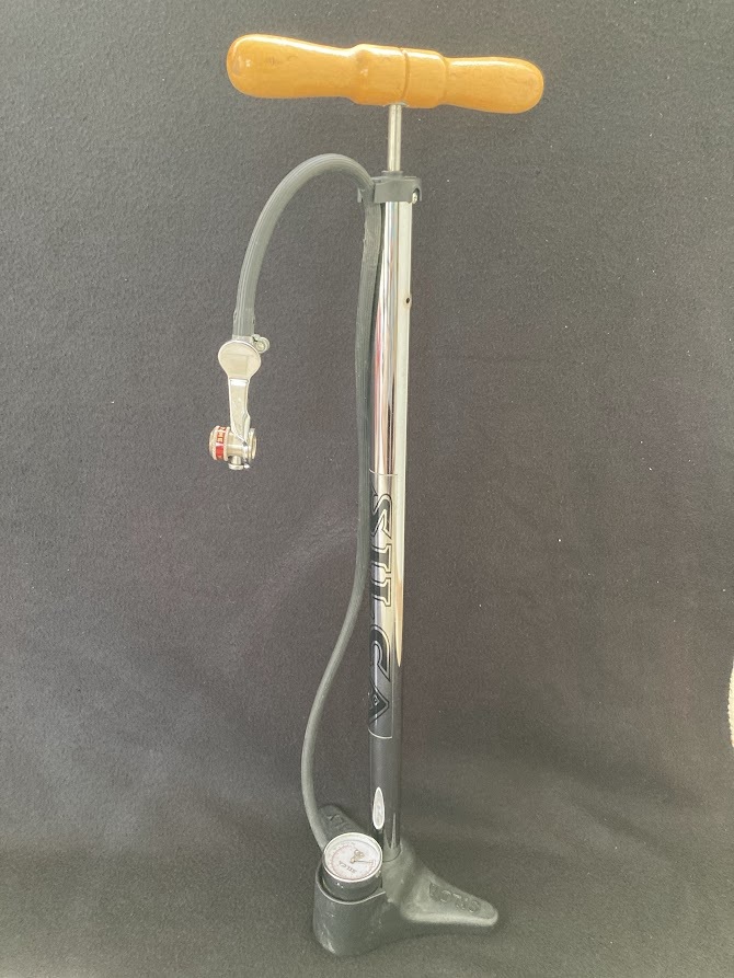 ★★1円スタート★★　　中古美品　シリカ（SILCA）　　イタリア製高級フロアポンプ（空気入れ）　　 