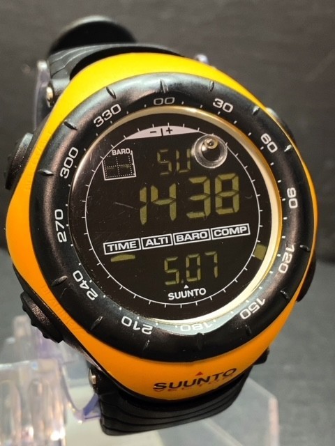 スント SUUNTO ヴェクター VECTOR 腕時計 イエロー SS010600610 登山 