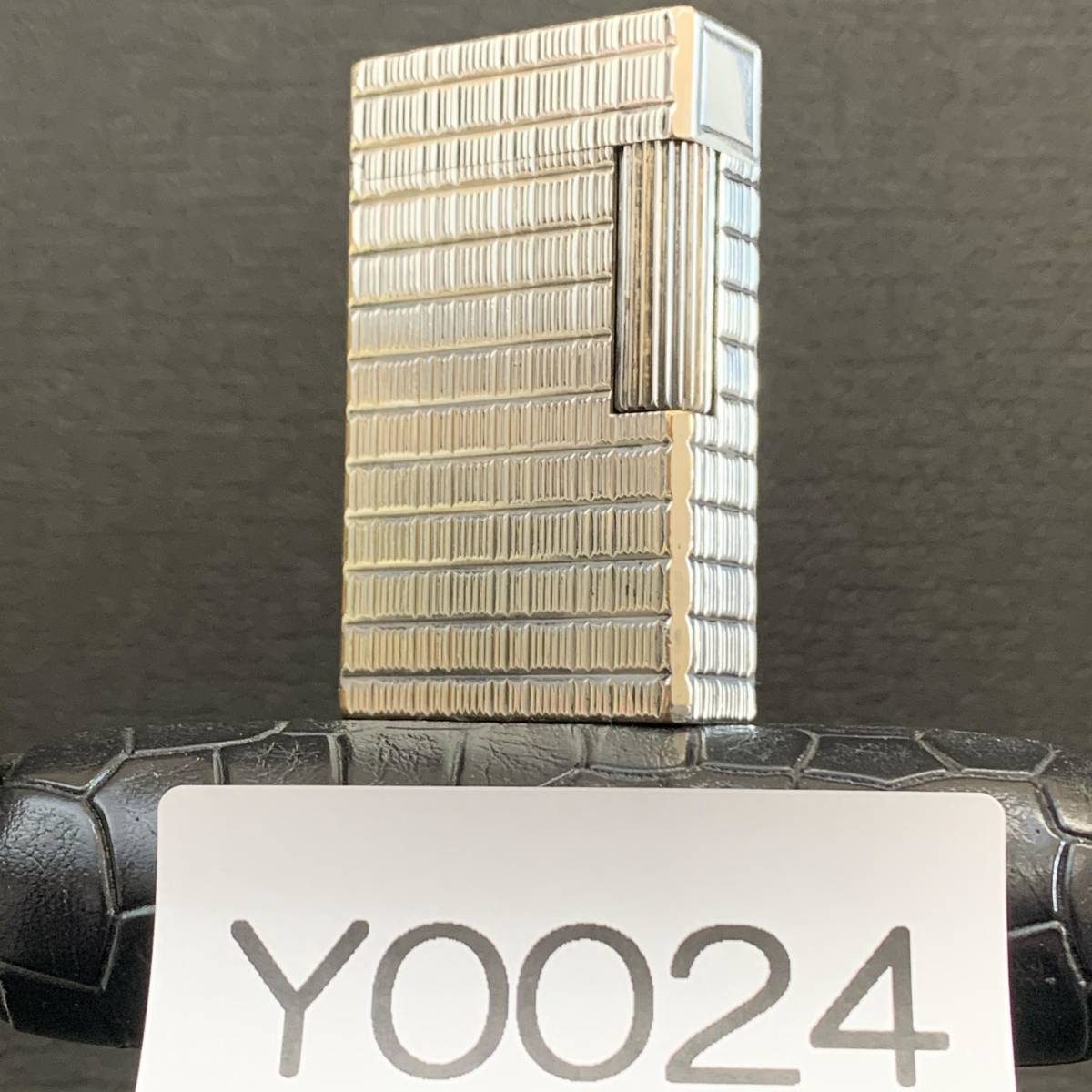 S.T.デュポン ローラー ガスライター LINE1 S.T.DuPont 美品 Y0024 S.T.デュポン ローラー ガスライター LINE1 S.T.DuPont 美品 Y0024