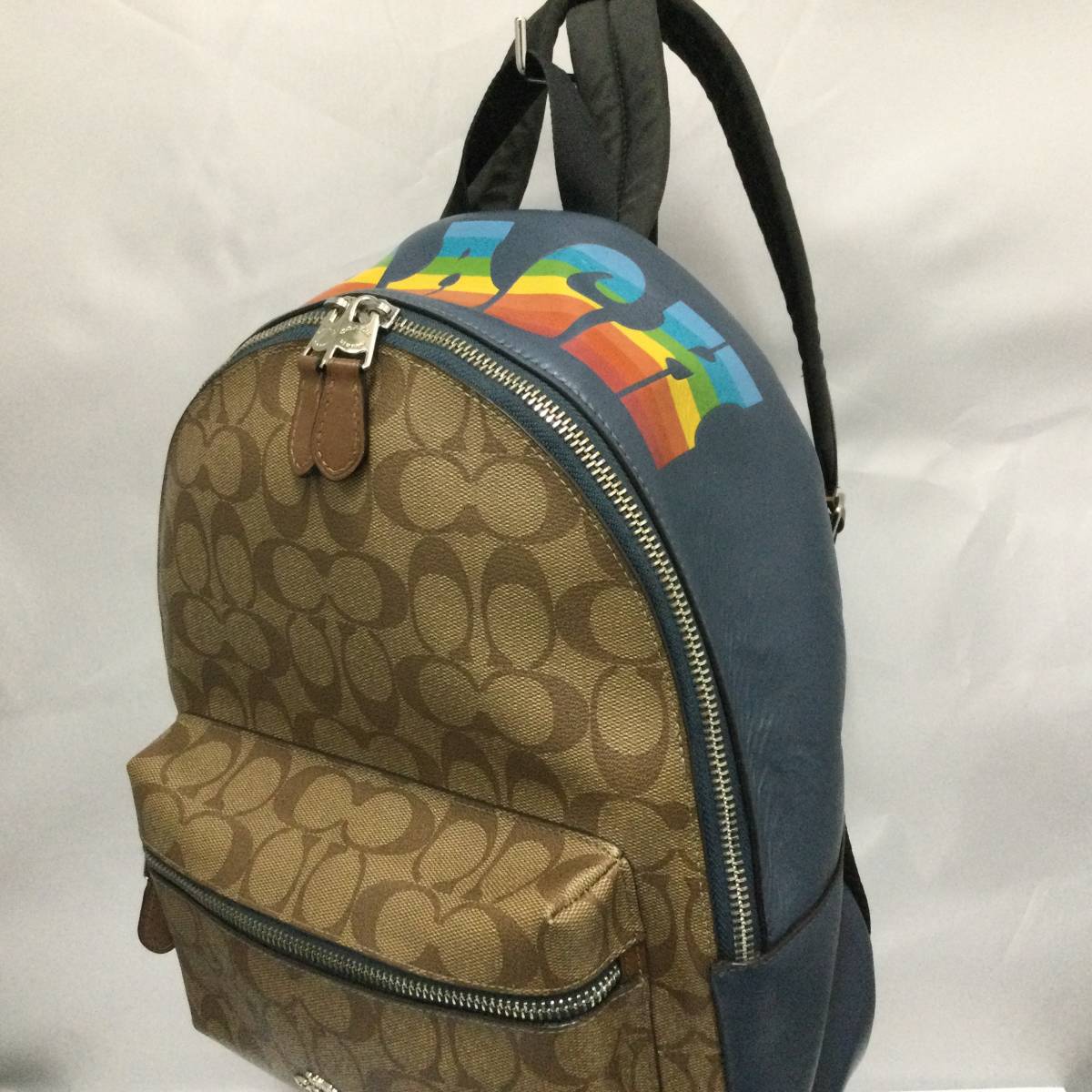 COACH リュックサック シグネチャー ロゴ レインボー F72712