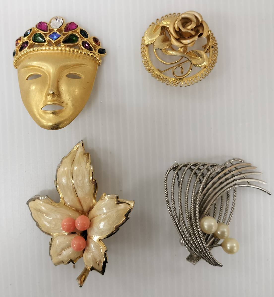 ふ*す様 ネックレス（ゴールド・シルバー）アクセサリー ブローチ