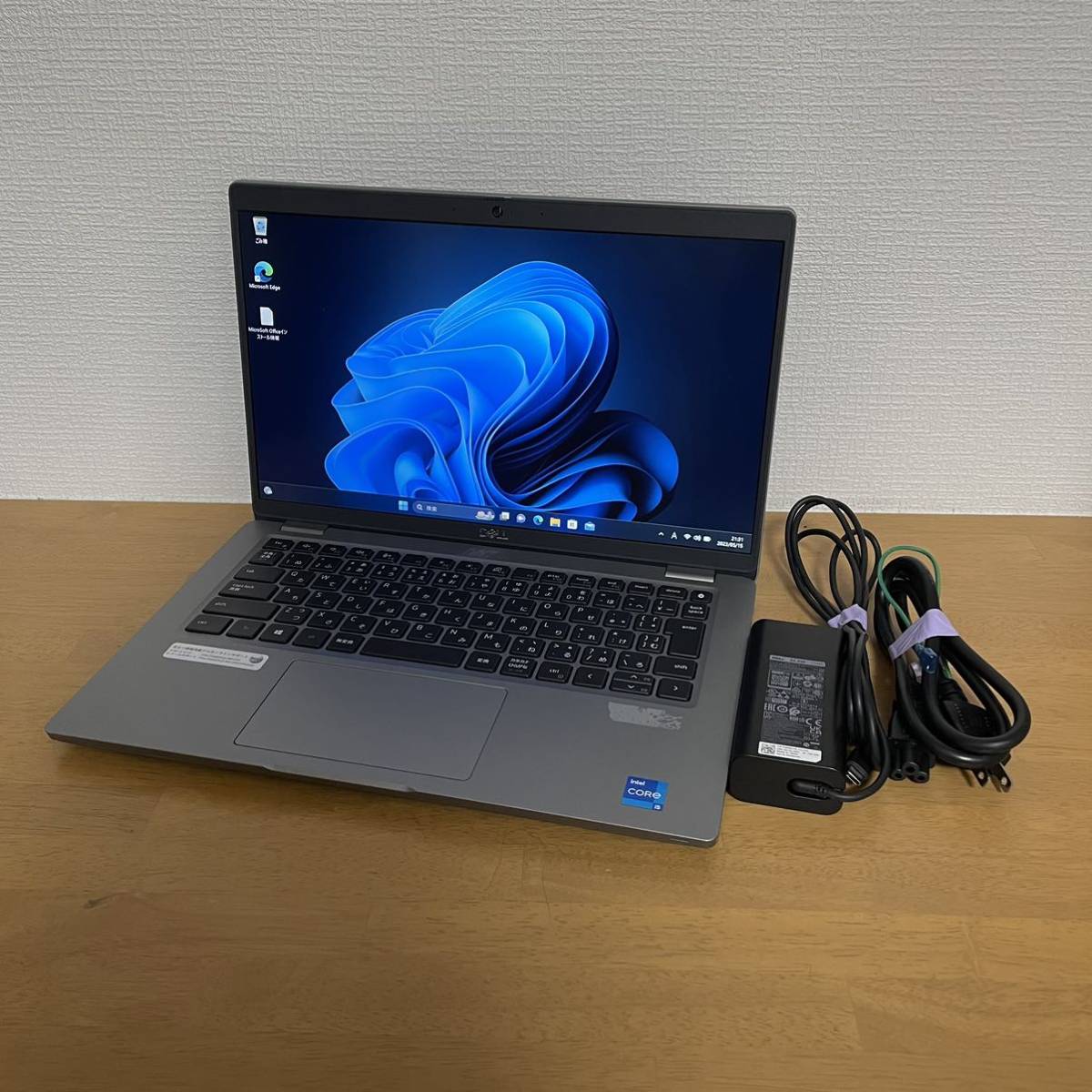Core i5 11世代 ， 14inch ， Office 2019 ， Windows 11， DELL