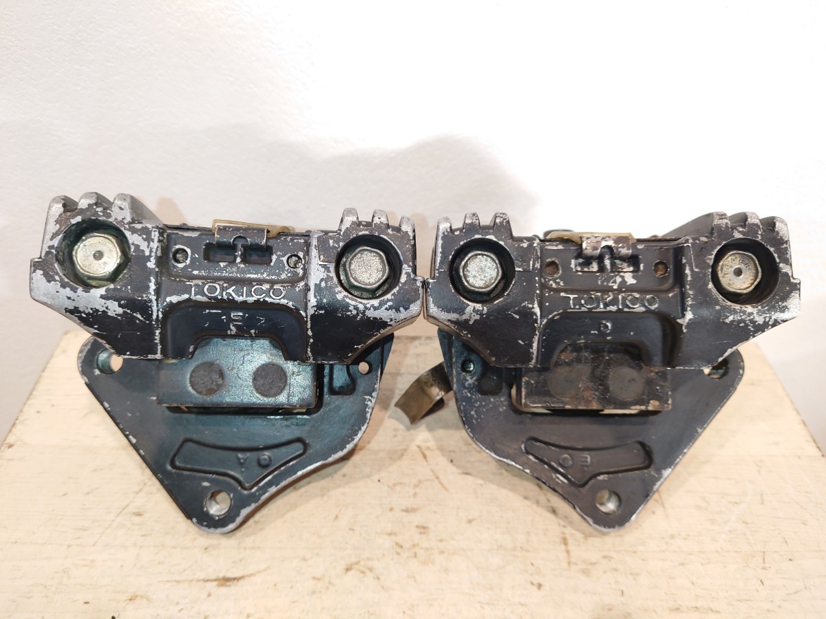 CB750K RC01 純正 フロント ブレーキキャリパー TOKICO ダブルディスク