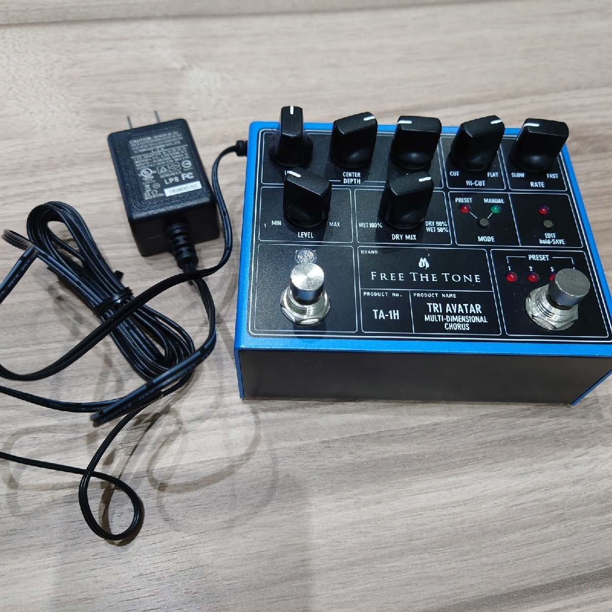 Free the tone TRI AVATER エフェクター コーラス Free The Tone TRI
