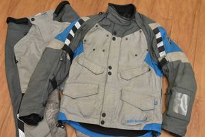 bmw motorrad パンツのYahoo!オークション(旧ヤフオク!)の相場・価格を