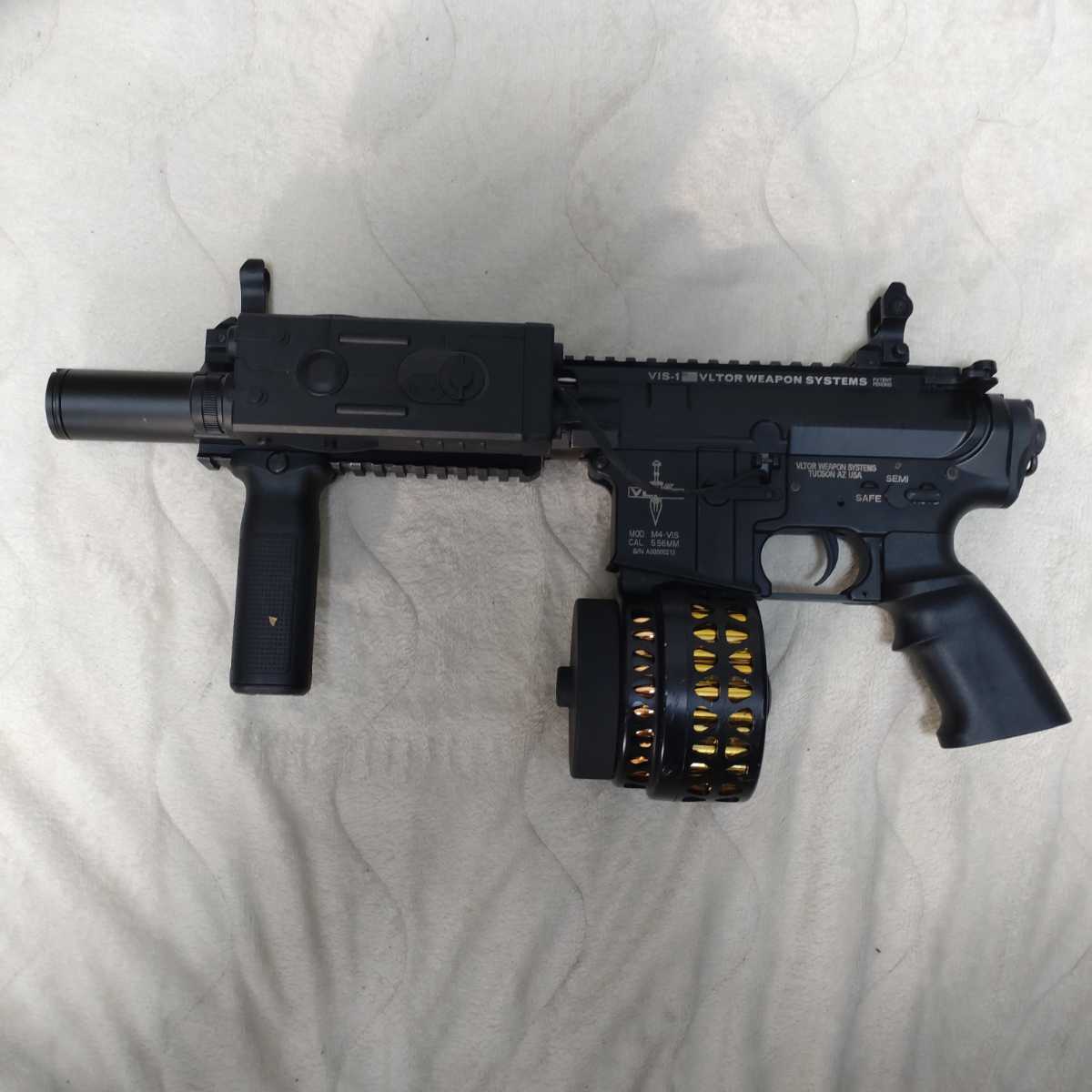 フルメタル M4 + 電動巻き上げドラムマガジン