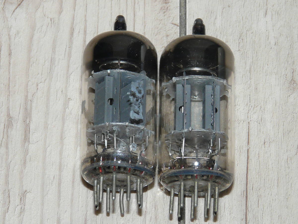 動作未確認 ジャンク品 TELEFUNKEN ECC83 真空管 2本 現状品 真空管