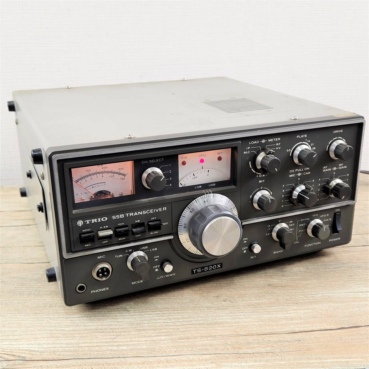 442】 TRIO/トリオ TS-520/SSBトランシーバー アマチュア無線