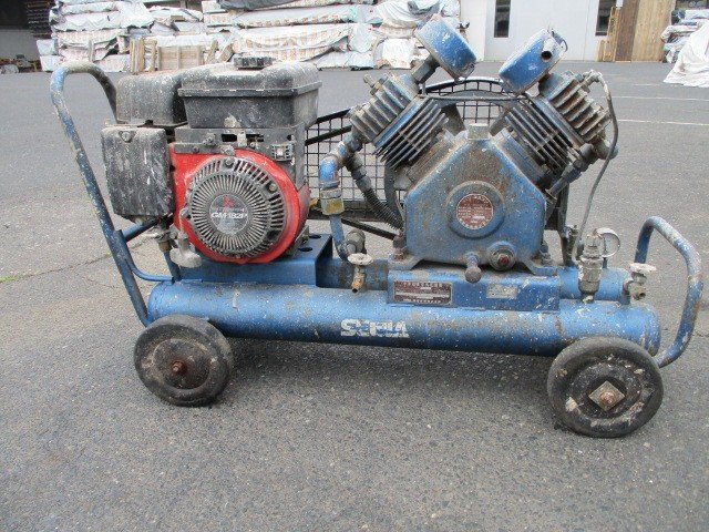 引き取りがお勧め セイワ エンジンコンプレッサー SC-22 エンジン始動確認 燃料 オイル漏れあり 中古品 現状渡し ジャンク扱い